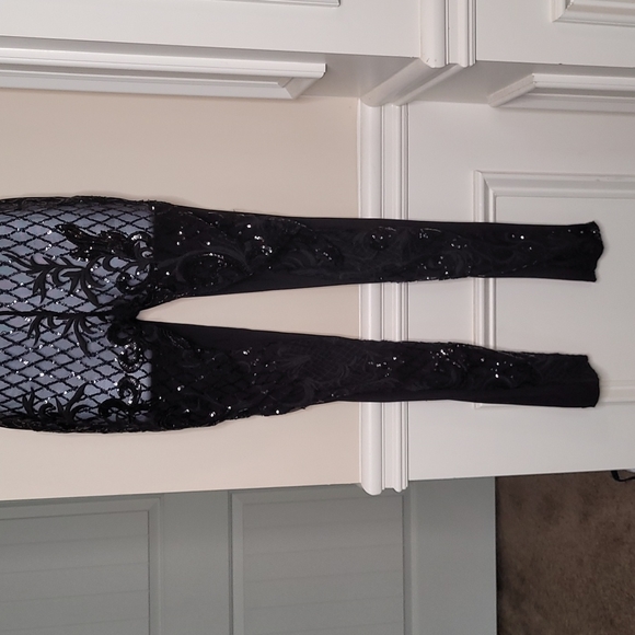 Sequined body suit! - Picture 2 of 6